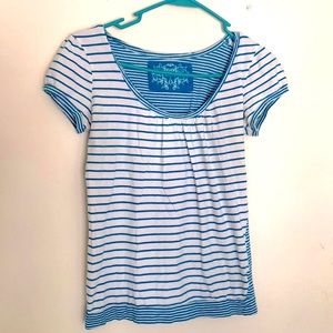 Blue and white  Denim & Co short sleeve top